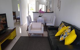Apartamento - Condomínio Jardins dos Pescadores - Praia do Perequê-Açu